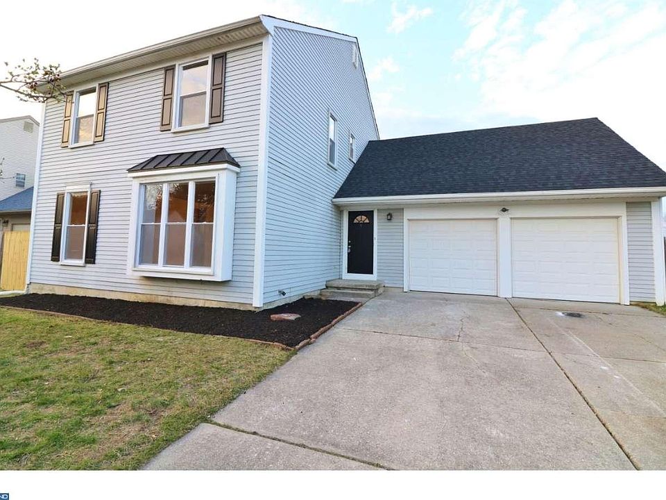 1st image of 148 S Kingscroft Dr