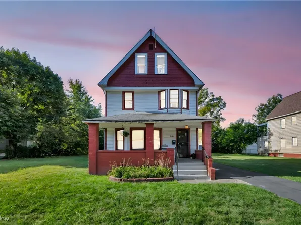 9700 Hilgert Dr, Cleveland, OH 44104