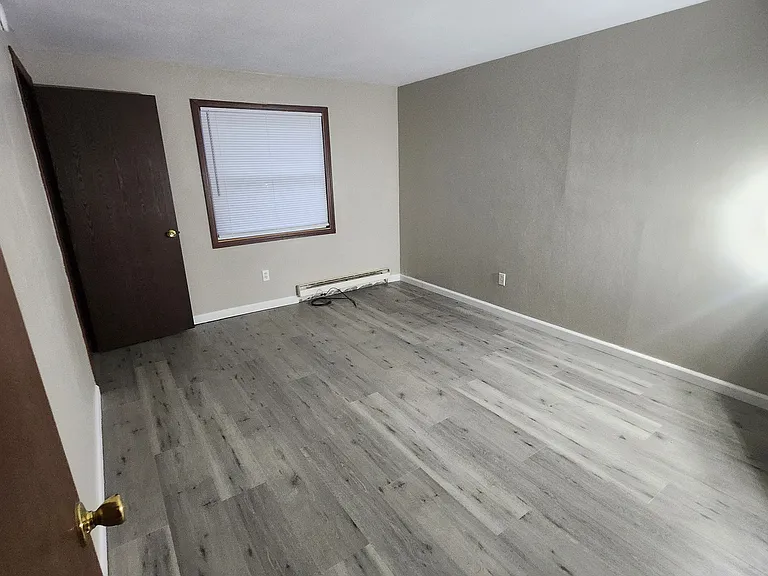56 Frances St #5 — Photo 6