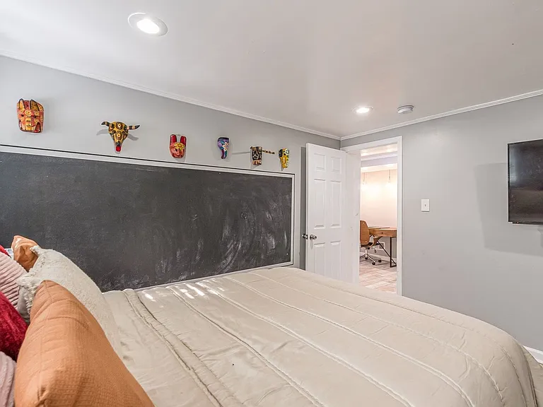 1847 Walker Ave — Photo 31