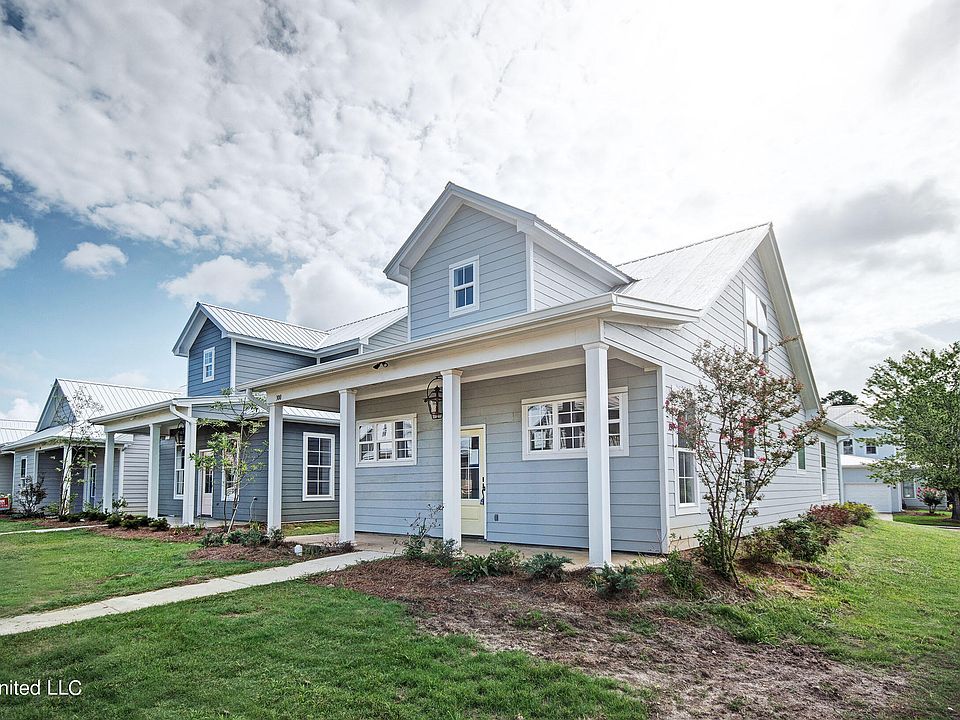 1st image of 300 Hamilton Ct Lot 24