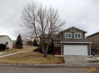 1209 Range View Cir, Rapid City, SD 57701