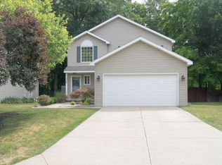 1326 Sherwood Forest Ct, Waterford, MI 48327
