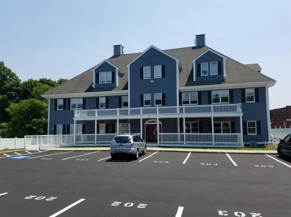 59 Pearl St APT 101, Middleboro, MA 02346