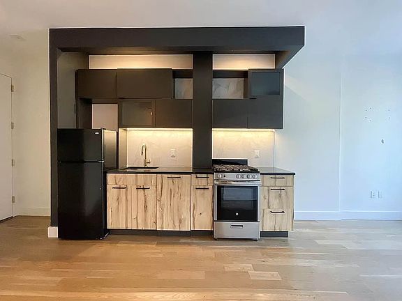 2nd image of 709 Sterling Pl APT 2F
