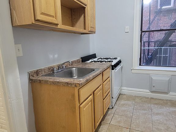 3rd image of 101-03 Clifton Pl #2R