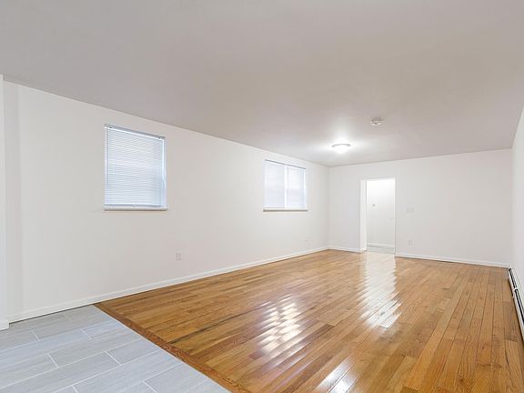 3rd image of 310 Virginia Ave #1