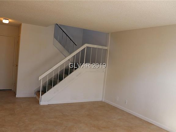 4th image of 1722 E University Ave APT 7