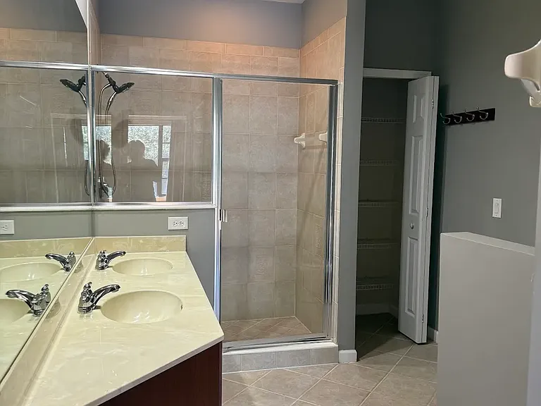 455 La Travesia Flora St #202 — Photo 16