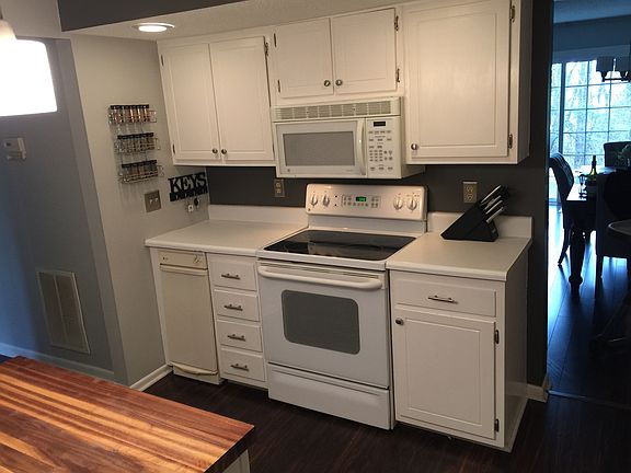 2nd image of 8707 Olde Colony Trl APT 16