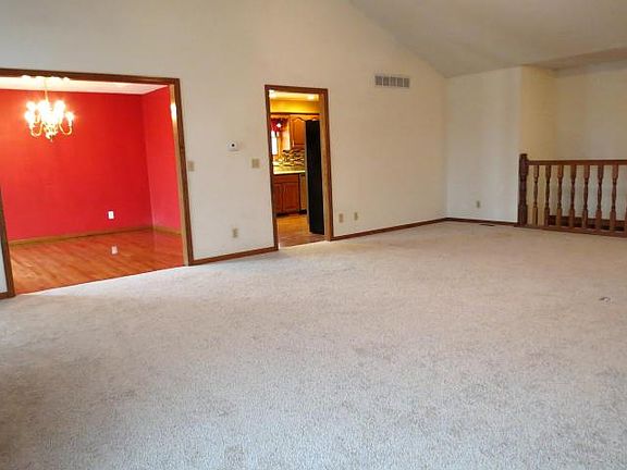 3rd image of 1616 Northport Dr