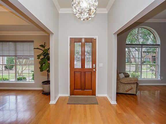 2nd image of 3022 Four Winds Dr