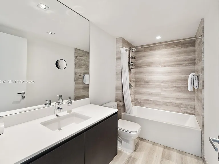 1451 Brickell Ave #2405 — Photo 14