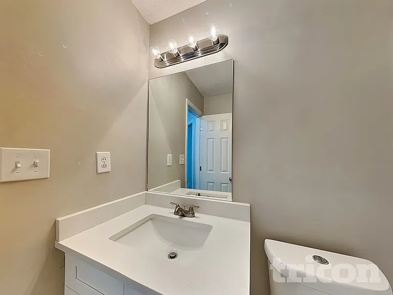 1264 W Briar Ridge Ct — Photo 16