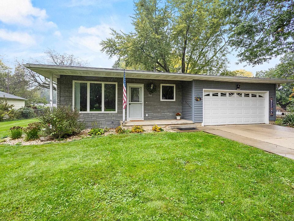 1st image of 700 Kenwood Cir