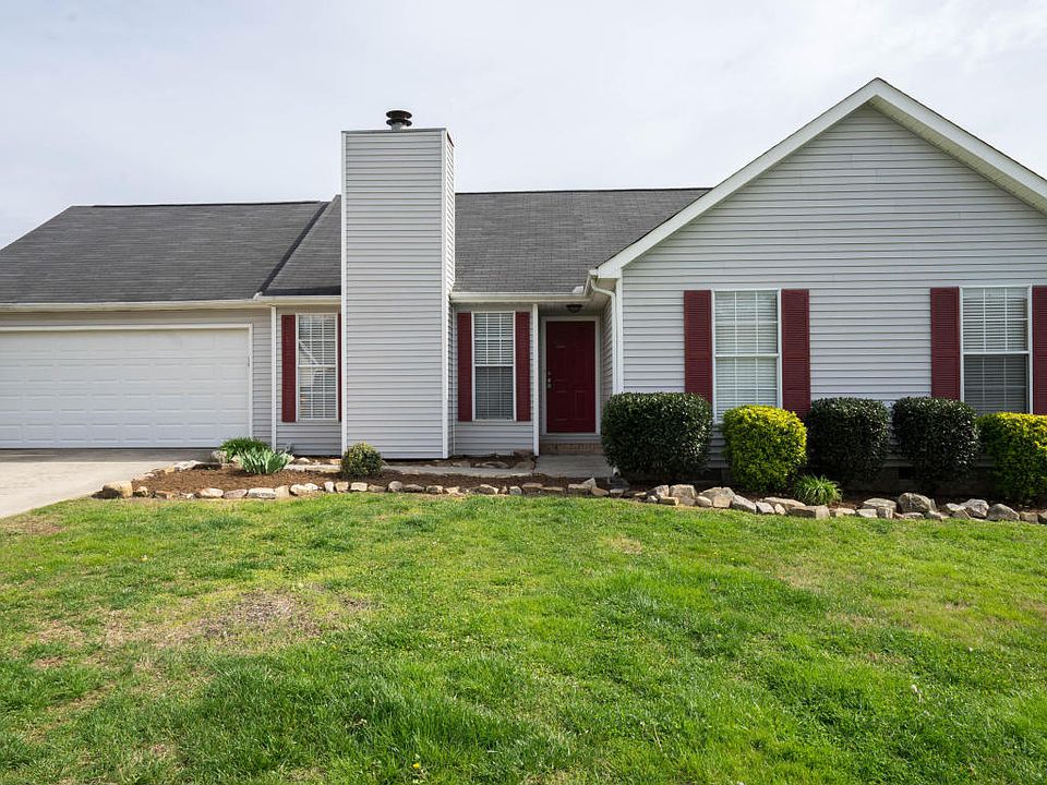 1st image of 546 Bushwood Dr