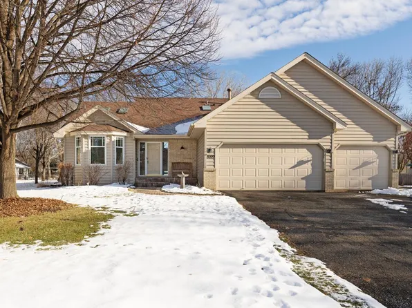 8699 Mary Jane Cir, Chanhassen, MN 55317