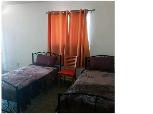 657 E 97th St, Los Angeles, CA 90002