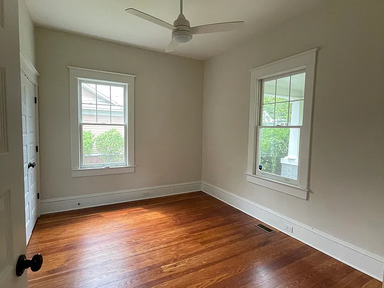 W Delafield Ave — Photo 10