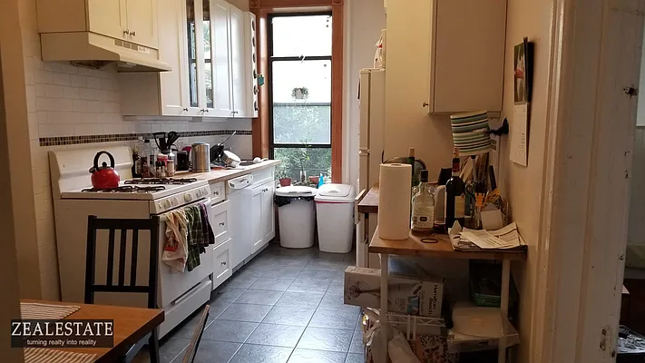 Rented by ZealEstate Group Inc | media 8