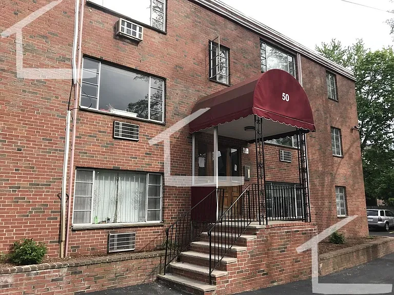 54 Evergreen St #39 — Photo 8