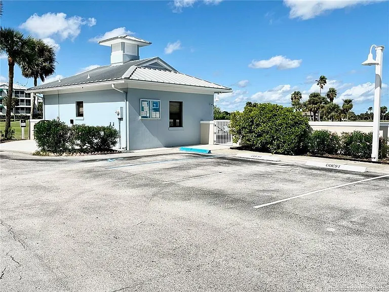 40 NE Plantation Rd #208 — Photo 15
