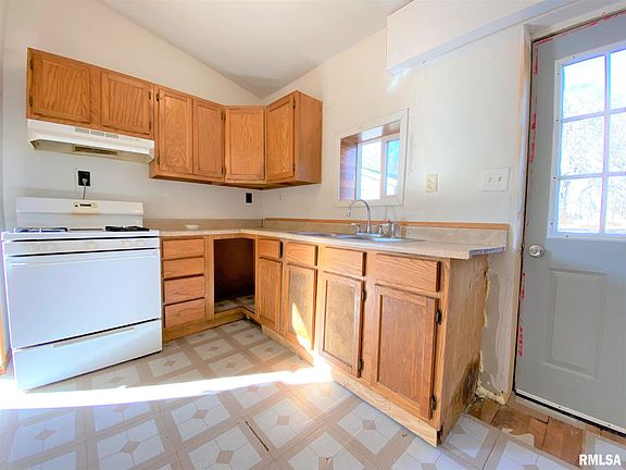 2nd image of 349 Riverview Dr