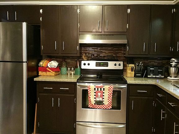 3rd image of 284 Cascade Hills Ln