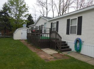 443 N Amber Dr SE, Grand Rapids, MI 49548