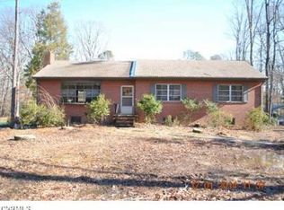 10517 Creston Rd, Glen Allen, VA 23060