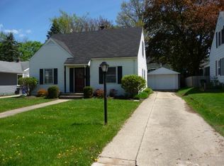 1404 27th St, Rockford, IL 61108