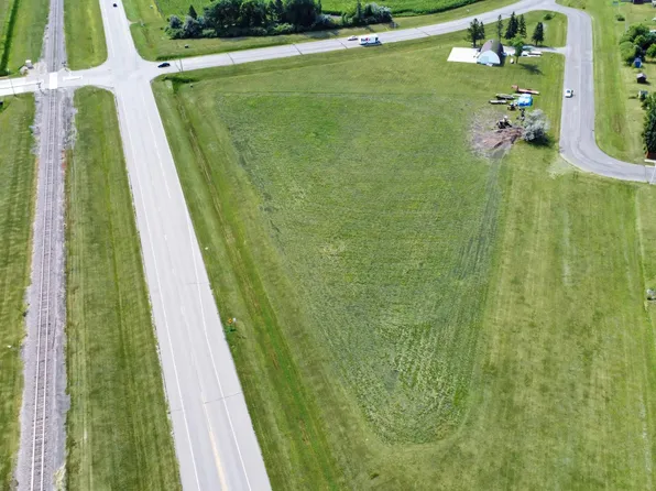 4020 35th Ave S, Moorhead, MN 56560