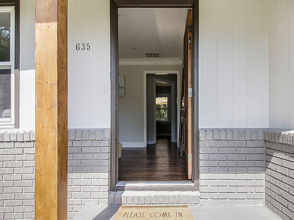 3rd image of 635 Dunton Dr