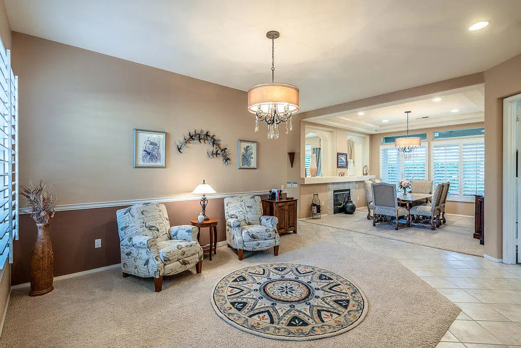 2 bed, 2.5 bath, 2172 sqft, $4,200 — Photo 3