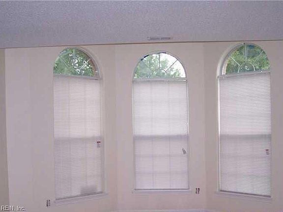 5th image of 6774 Burbage Landing Cir