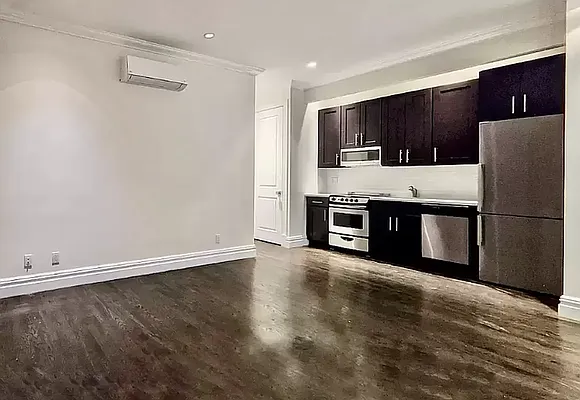 Rented by Avenues Real Estate | media 7