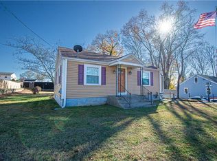 109 Marshall Ave, Cumberland, RI 02864