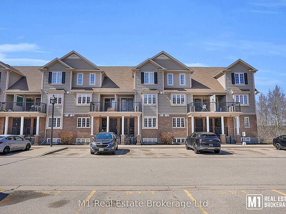 4th image of 15 Carere Cres #46B