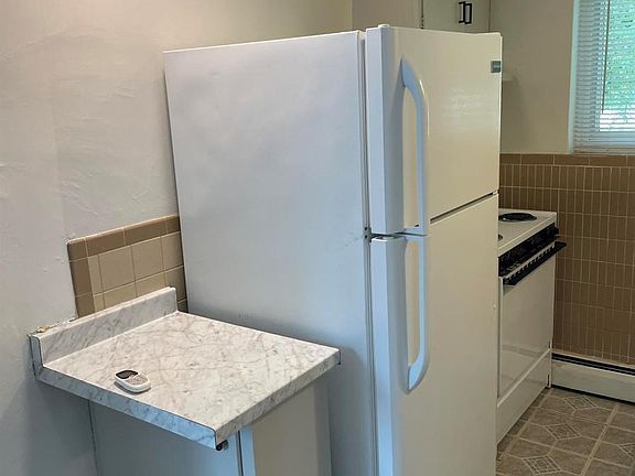 2nd image of 6060 Colter Ave #1
