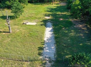 515 Circle Beach Rd, Mead, OK 73449
