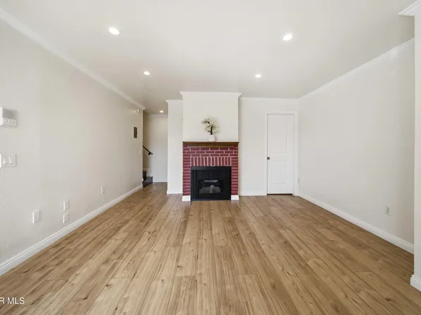 9047 Langdon Ave Unit 6, North Hills, CA 91343