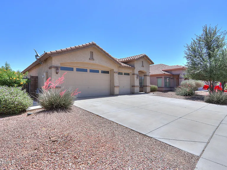 44092 W Stonecreek Rd — Photo 37
