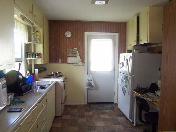 2nd image of 309 5th Ave #E