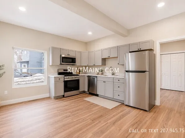 392 S Main St #1, Brewer, ME 04412