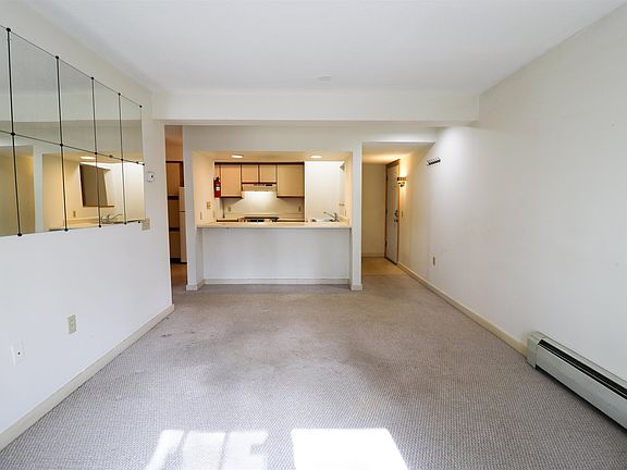 4th image of 30 WOLF Road