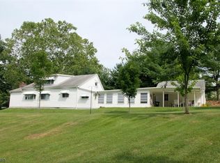 404 State Route 173, Stewartsville, NJ 08886
