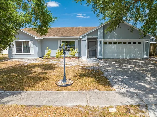 329 Drake Elm Dr, Kissimmee, FL 34743