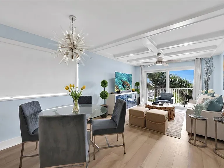 1300 Gulf Shore Blvd N #700 — Photo 9
