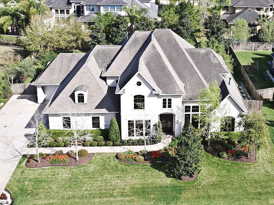 1st image of 1107 Oak Park Ln