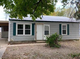 1104 SW Circle Dr, Parsons, KS 67357